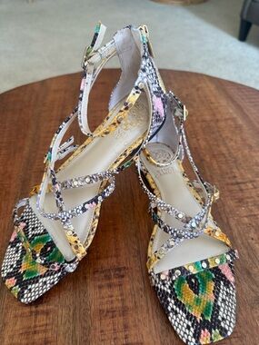Vince Camuto Multicolor Snakeskin Strappy Stud Sandals size 7